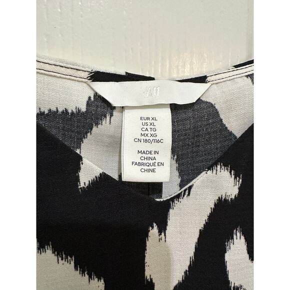 H&M Women's Black White V-Neck Spaghetti Shoulder Straps Crêpe Slip Dress SizeXL - Picture 6 of 13